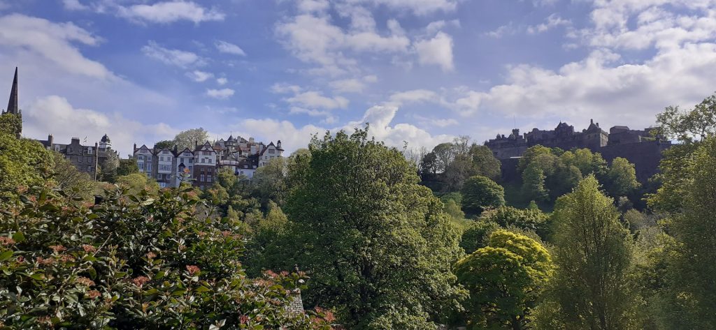 edinburgh-castle-behind-more-trees